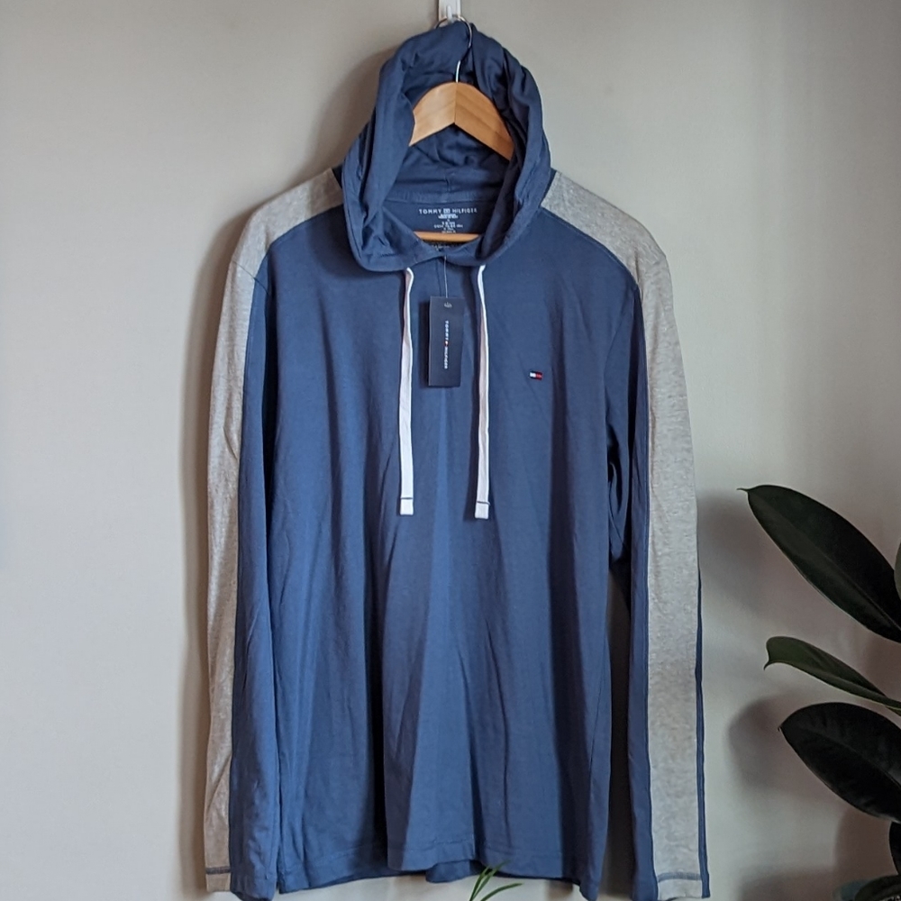 Tommy Hilfiger hooded long sleeve sleep tee